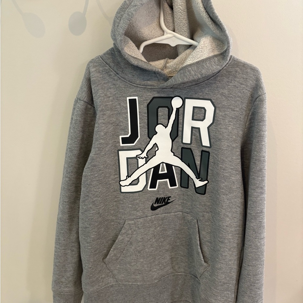 Nike Jordan Hoodie Size Small (7/8)